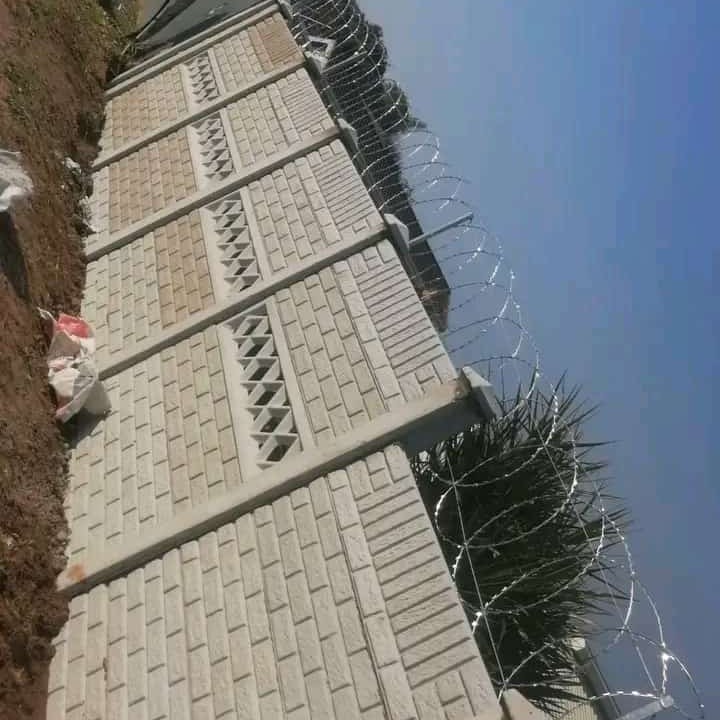 caption: Fencing (c) Siyakha Construction, /images/0/10042622/IMG-20240801-WA0003.jpg