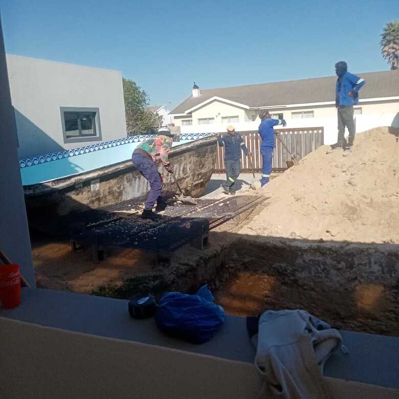 caption: Swimming pool (c) Siyakha Construction, /images/0/10621024/WhatsAppImage2024-09-04at18.57.37_b1c3f5f4.jpg